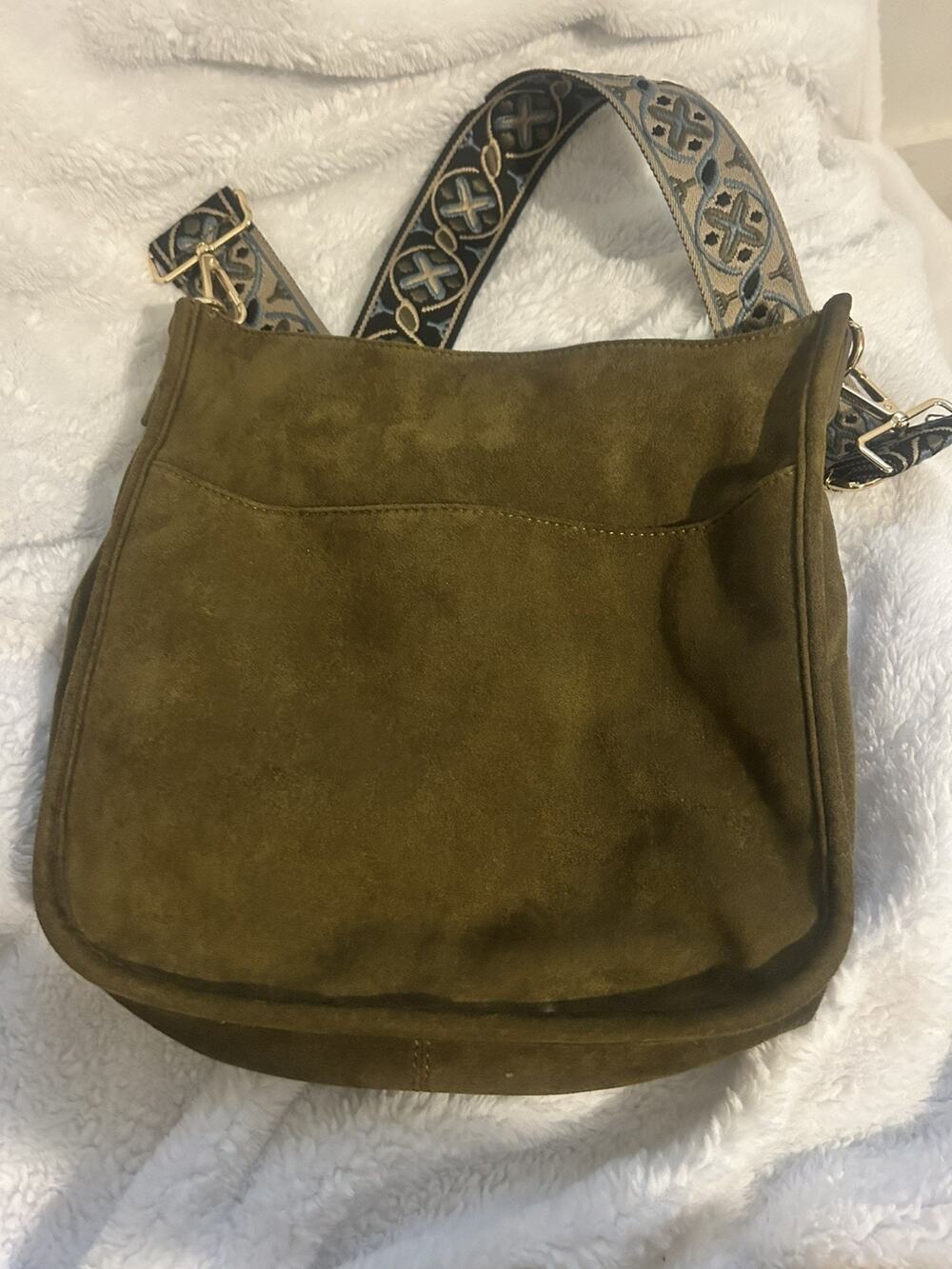 ah.dorned Olive Green Crossbody Bag Ad Embroidered Strap Snap Closure Pockets